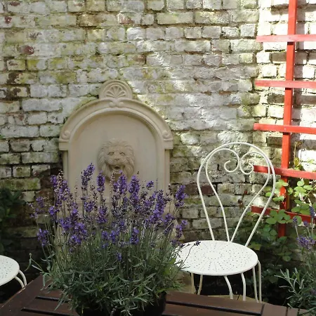Bed & Breakfast Tournesol *